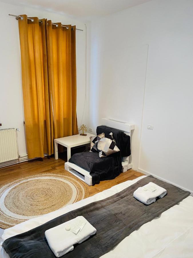 شقة Londof Housing City Center براشوف المظهر الخارجي الصورة