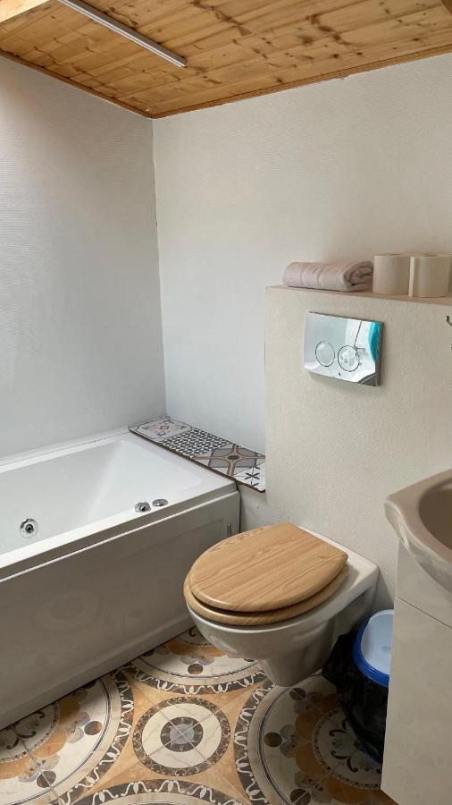 شقة Londof Housing City Center براشوف المظهر الخارجي الصورة